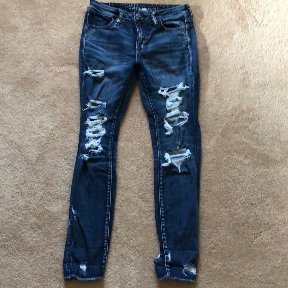 NWOT American eagle Ripped Jeans